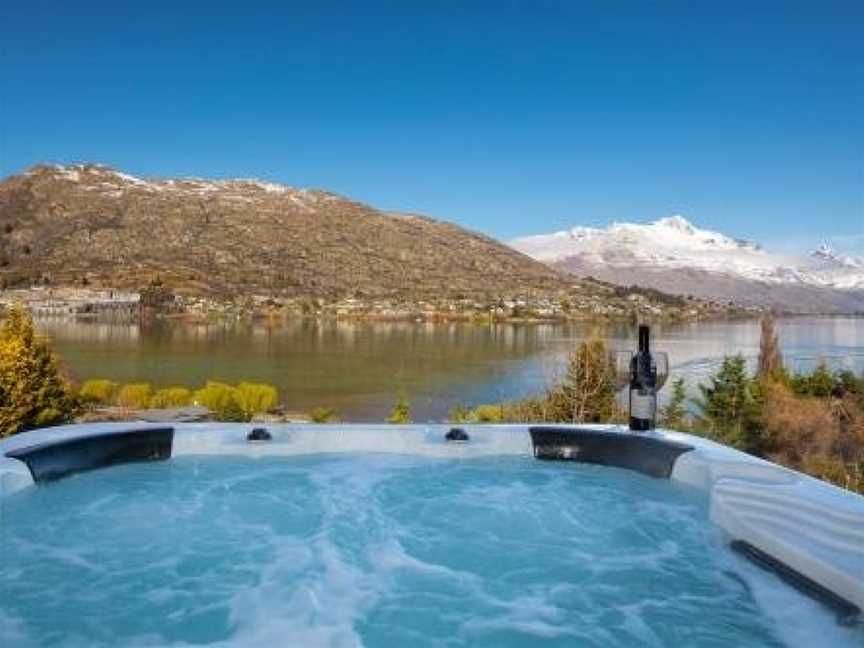 Queenstown Memory Making Magic for up to 8 Staying, Argyle Hill, New Zealand