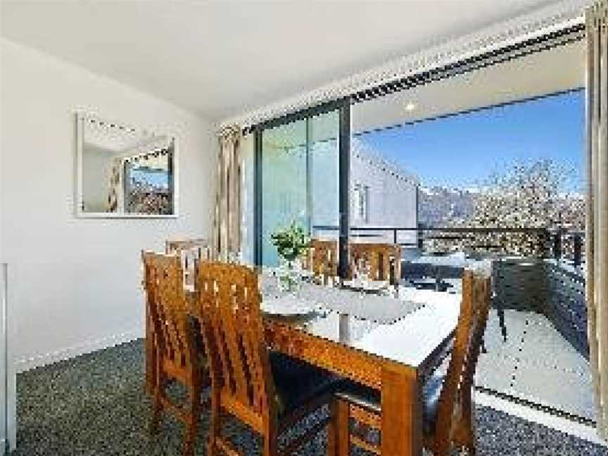 The Alps  Two Bedroom  10 min walk to CBD  Cosy, Argyle Hill, New Zealand