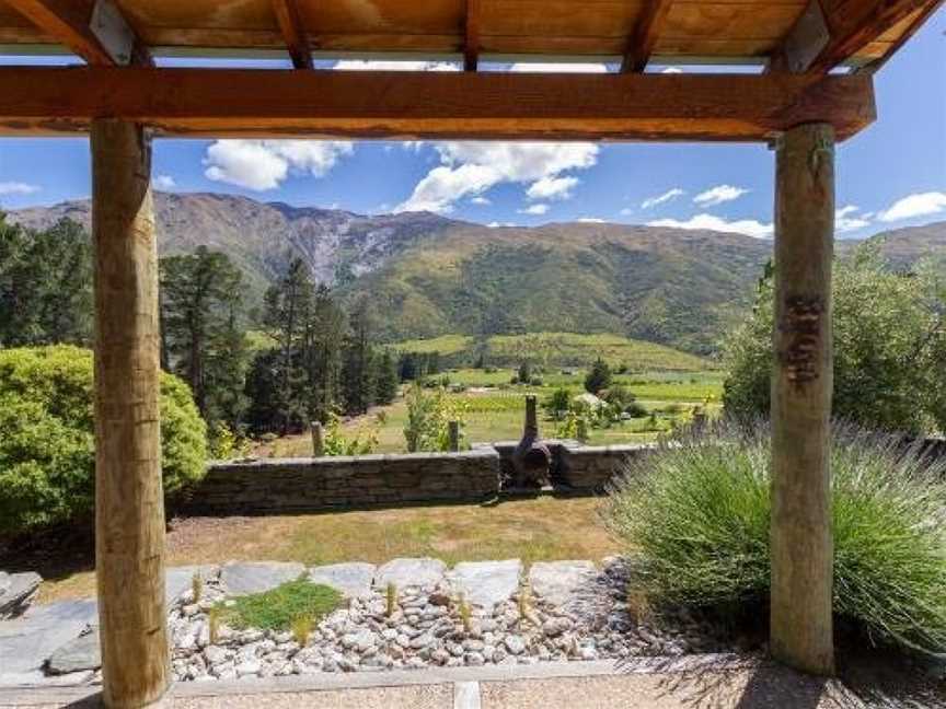 The Vines - Gibbston Valley Holiday Home, Gibbston, New Zealand