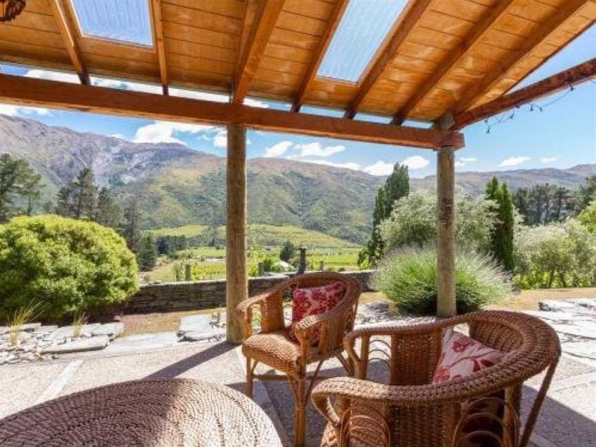 The Vines - Gibbston Valley Holiday Home, Gibbston, New Zealand