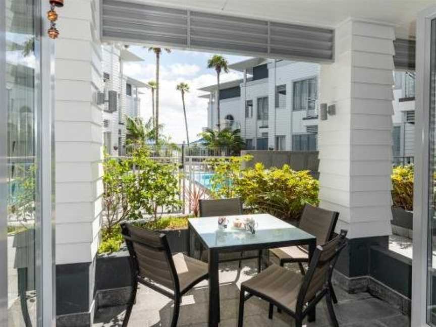 Oceanside - Paihia Waterfront Apartment, Paihia, New Zealand