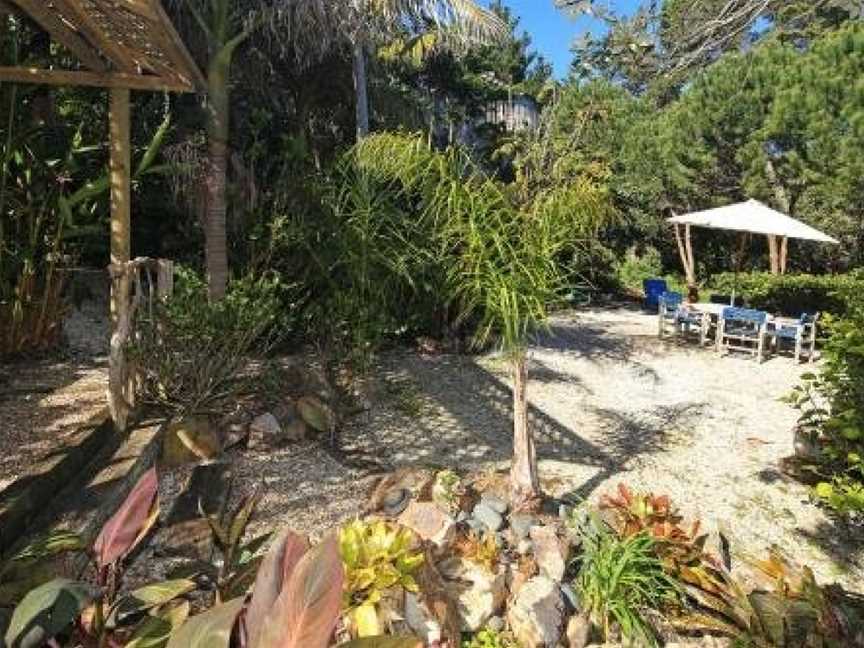 La Maisonette, Waiheke Island (Suburb), New Zealand