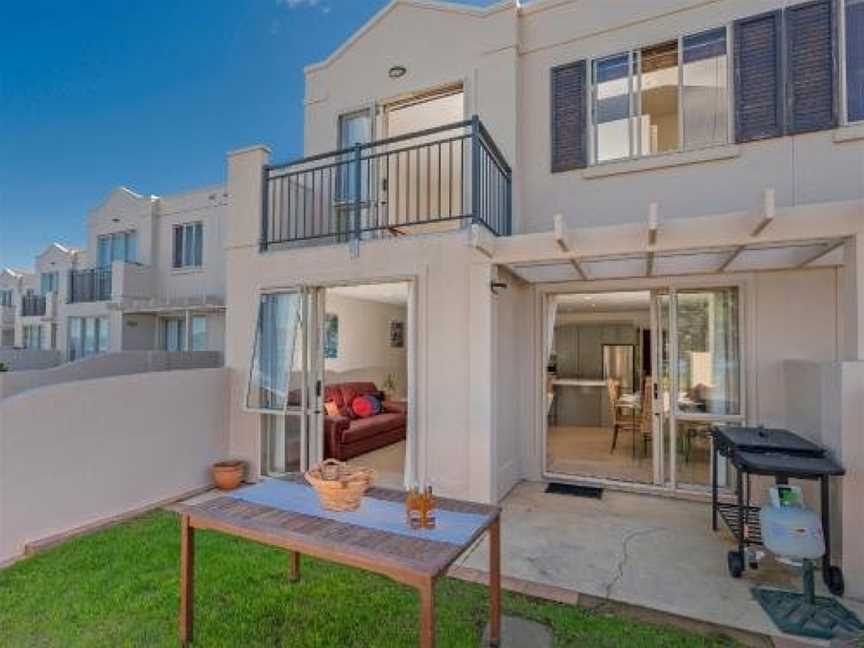 Tairua Waterfront Retreat - Tairua Holiday Apartment, Tairua, New Zealand