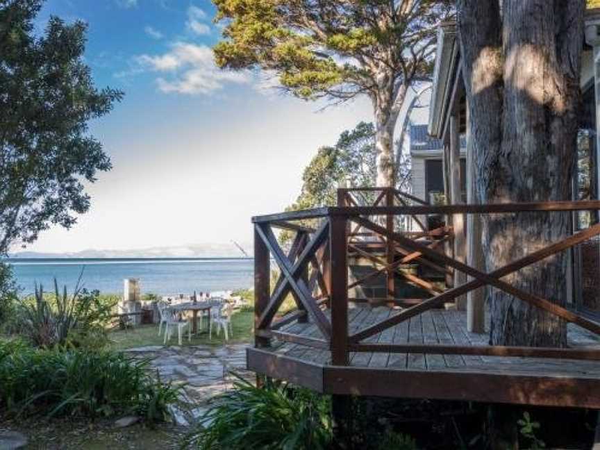 Matai Cottage - Pakawau Bach, Golden Bay, New Zealand