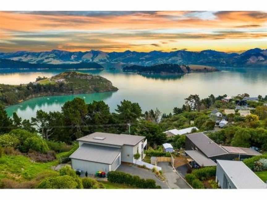 Diamond Harbour Hidden Gem, Lyttelton, New Zealand