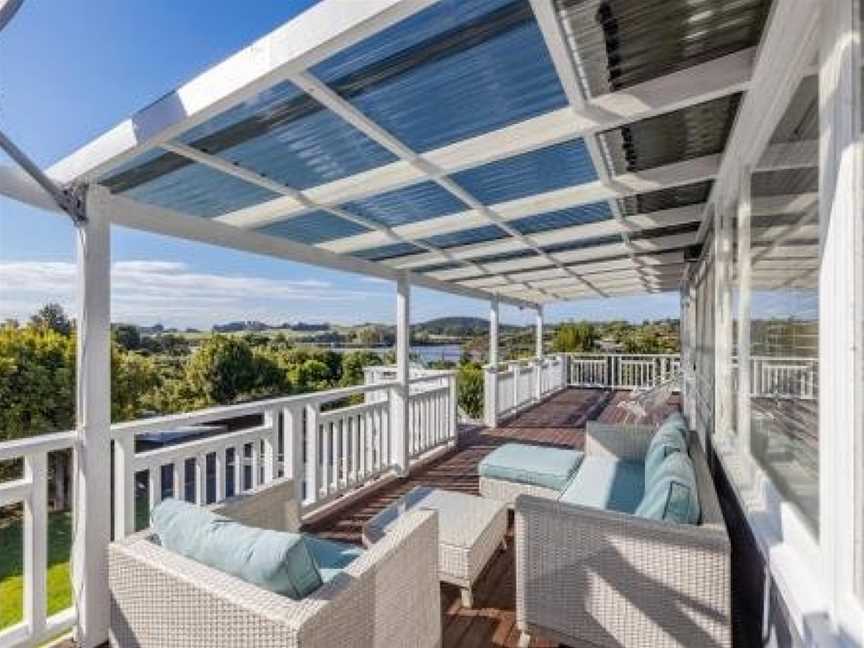 Enjoy the View - Kerikeri Holiday Home, Kerikeri, New Zealand