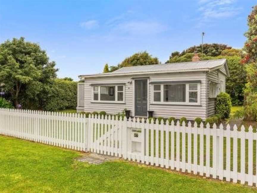 Dove Cottage - Waikanae Beach Holiday Home, Paraparaumu, New Zealand