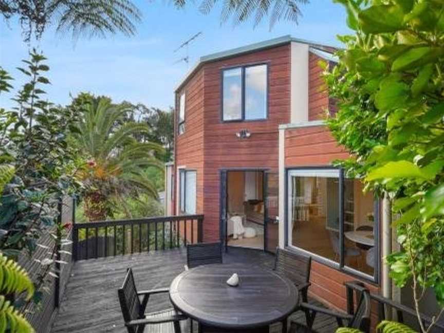 Elegant 2BR Family Home - Aircon - 5min to Beach, Campbells Bay, New Zealand