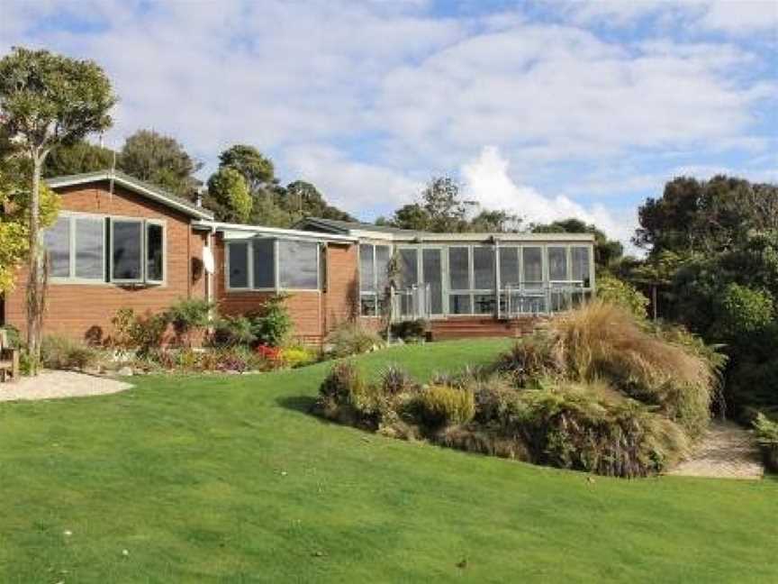 Sails Ashore Lodge, Half Moon Bay, New Zealand