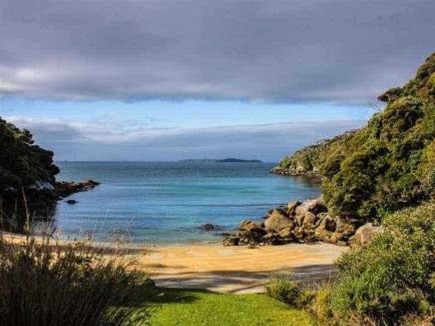 Sails Ashore Lodge, Half Moon Bay, New Zealand