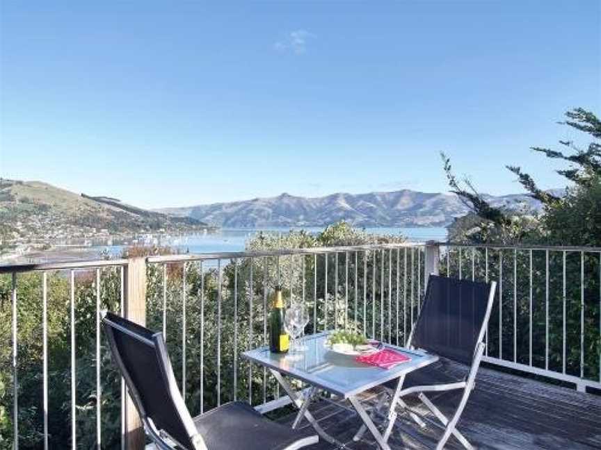 Tiro Treasure - Akaroa Holiday Home, Akaroa, New Zealand