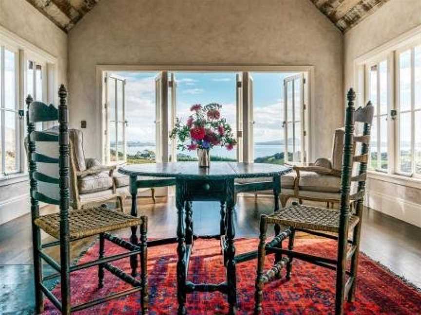 Mudbrick Cottages, Waiheke Island (Suburb), New Zealand