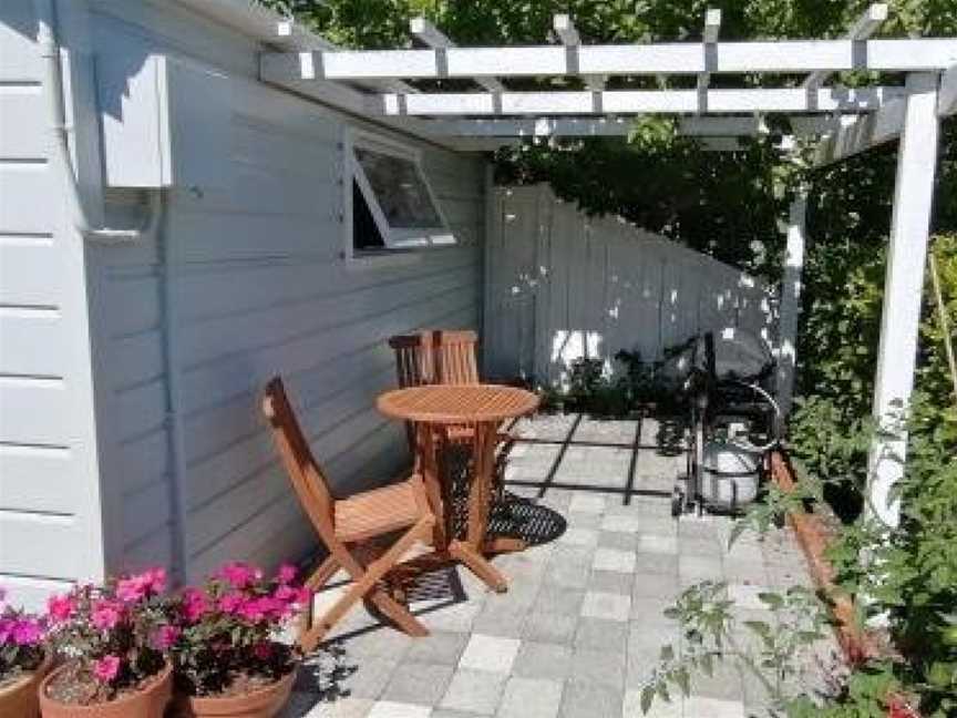 Garden Cottage, Poukiore, New Zealand