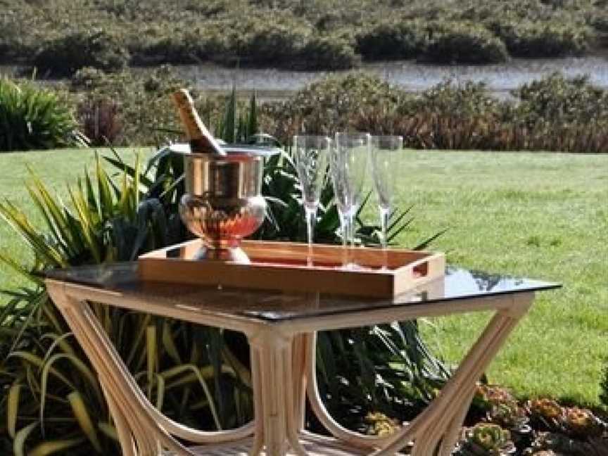 Okura River Estate Bed and Breakfast, Whangaparaoa, New Zealand