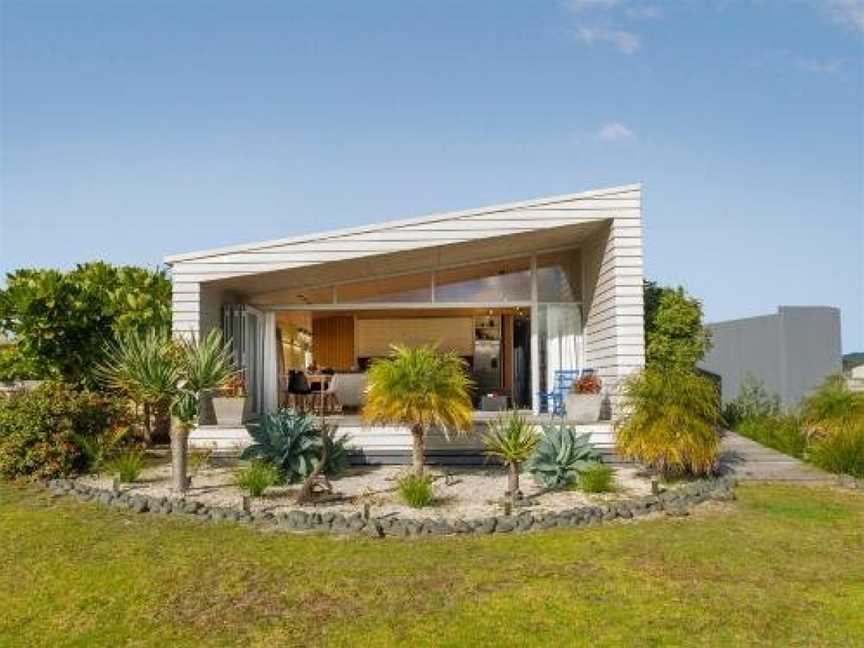 Modpod on The Tee - Matarangi Holiday Home, Matarangi, New Zealand