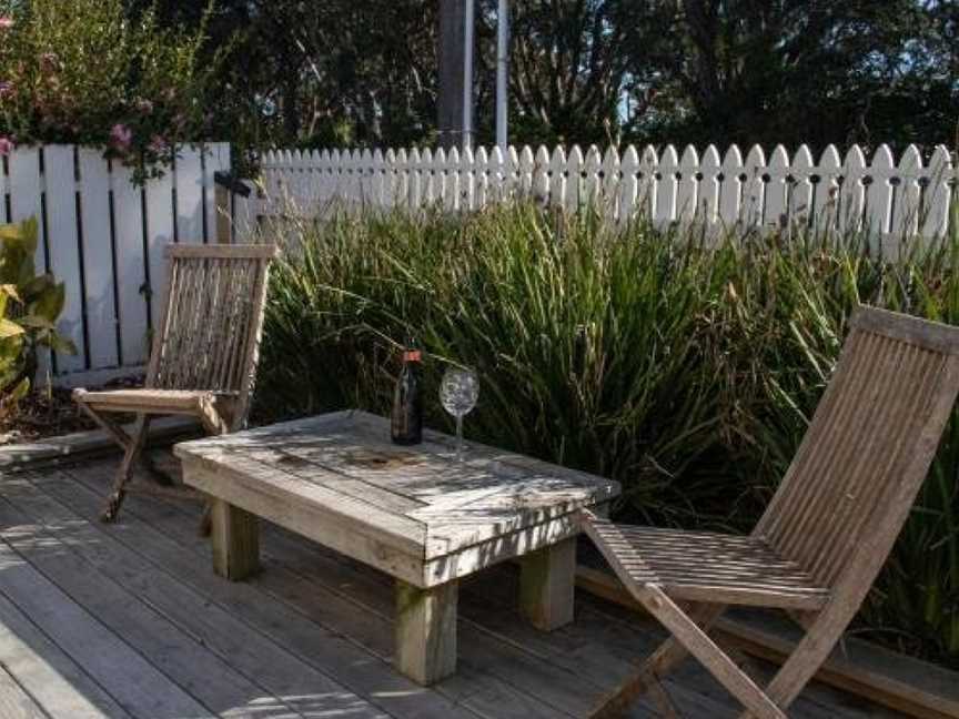 THE COASTAL COTTAGE - CENTRAL CITY LOCATION, Ferndale, New Zealand