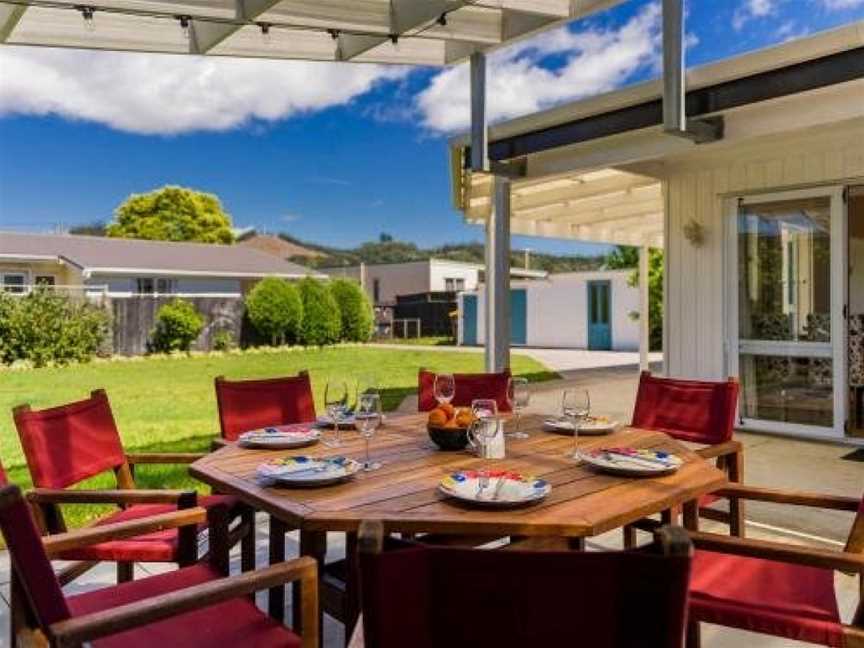 Gone Coastal - Whangamata Holiday House, Whangamata, New Zealand