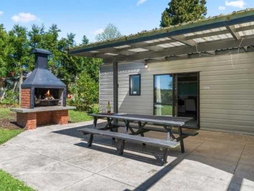 Casita - Okere Falls Holiday Home, Mourea, New Zealand