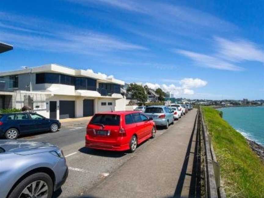 WATERFRONT ON WOOLCOMBE, Ferndale, New Zealand