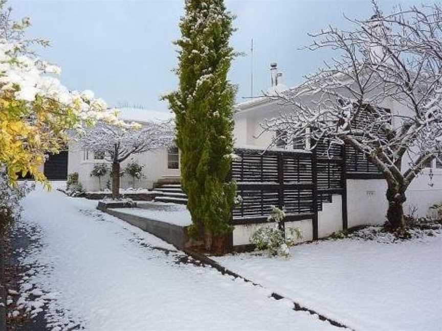 Character Cottage in City Centre, Argyle Hill, New Zealand