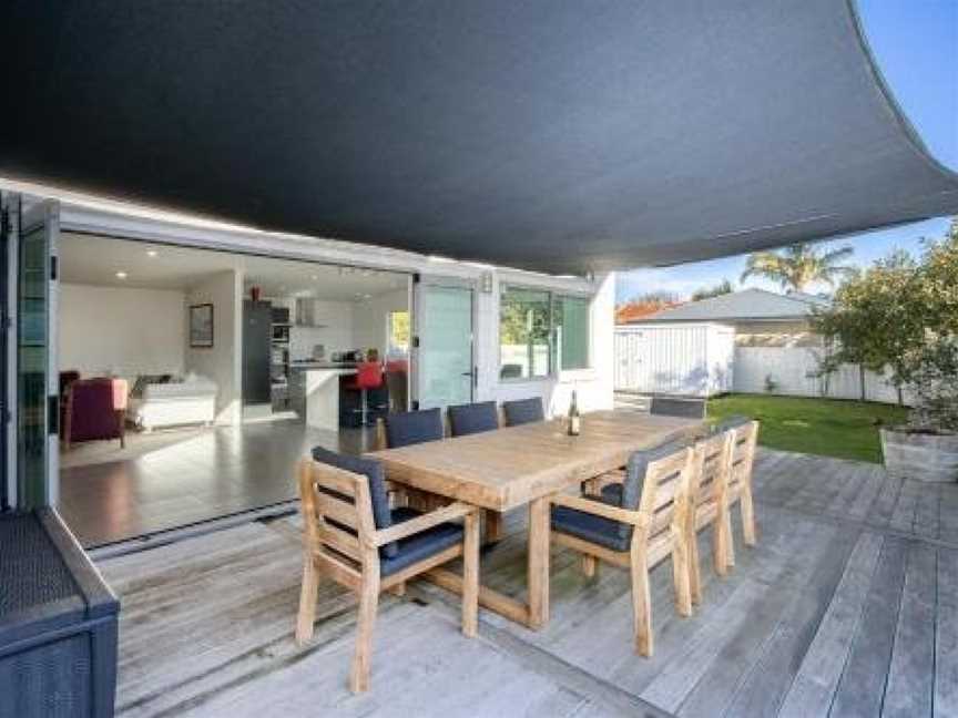 Coastal Villa - Napier Holiday Home, Napier, New Zealand