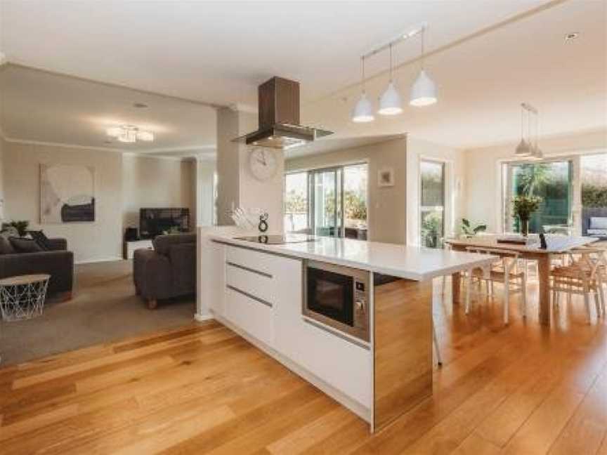 MAGIC ON MOLESWORTH - WOW FACTOR - PRIME LOCATION, Ferndale, New Zealand