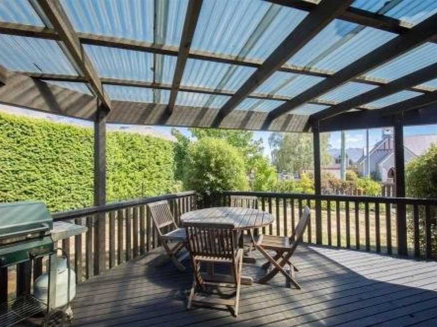 Central Wanaka 2 Bedroom Retreat, Wanaka, New Zealand