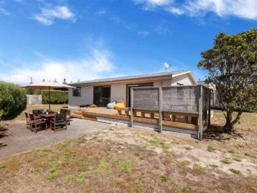 This Way To The Beach - Omaha Holiday Home, Matakana, New Zealand