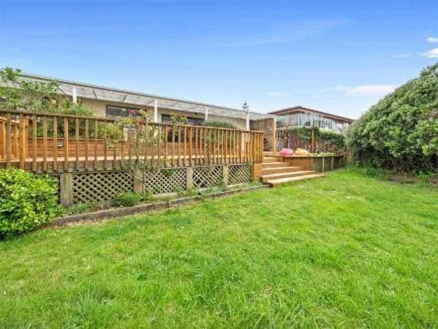 Lagoon Haven - Waikanae Holiday Home, Paraparaumu, New Zealand