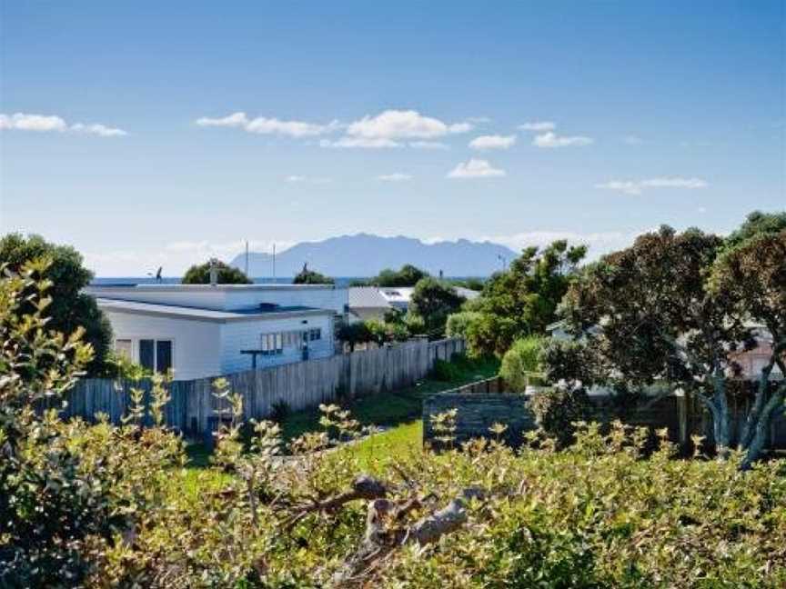 Easy Escape - Omaha Holiday Home, Matakana, New Zealand