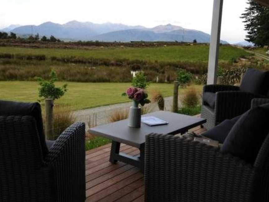 Cottage 45 South, Te Anau, New Zealand