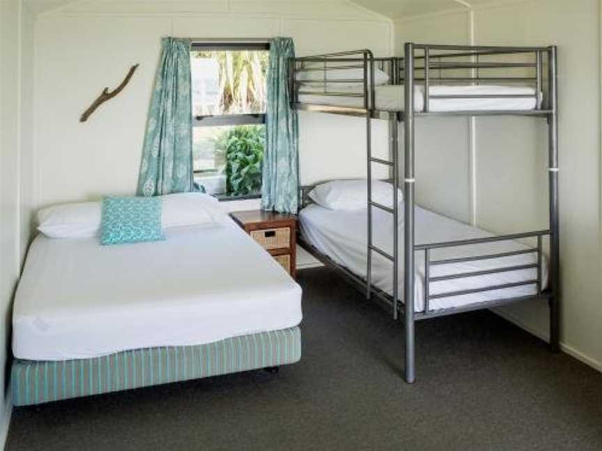 Oakura Beach Holiday Park, Oakura, New Zealand