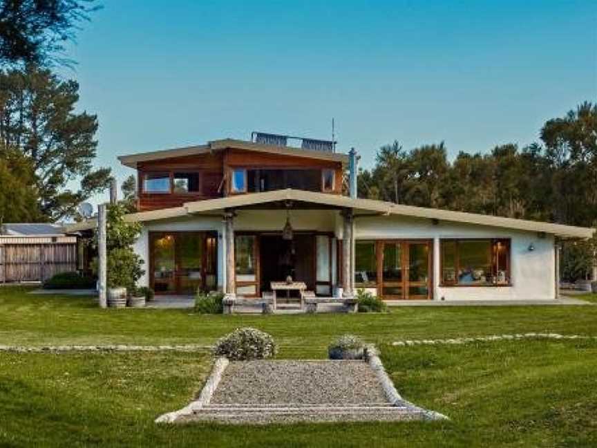 Kanuka Terrace - Luxury Strawbale House, Hapuku, New Zealand