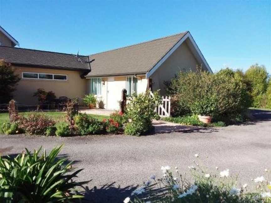 Golden Hills Farm Cottage, Brightwater, New Zealand