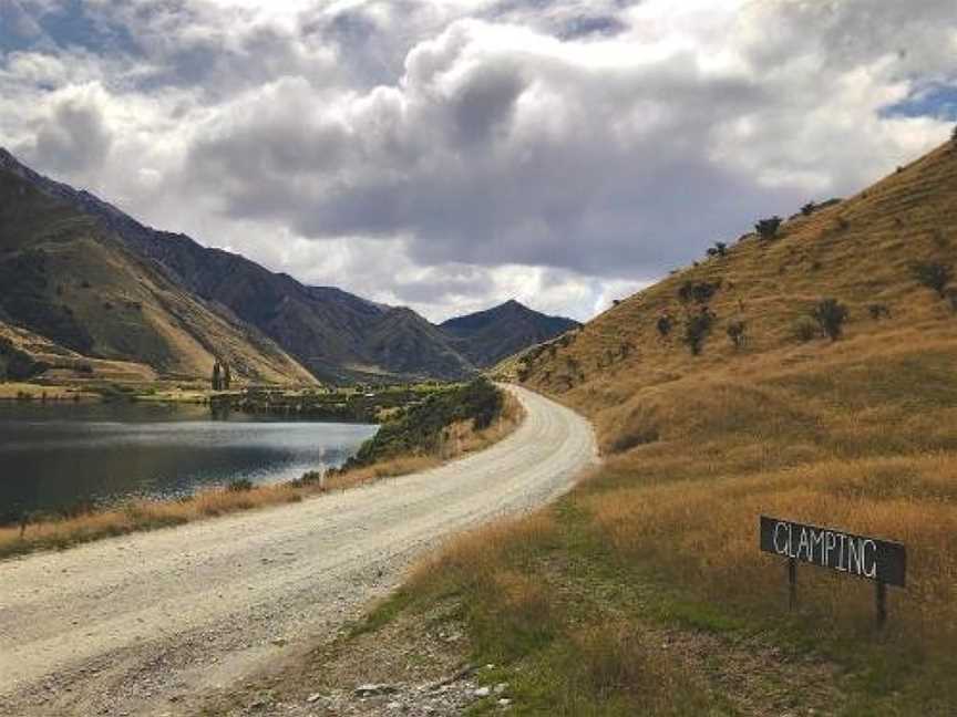 Glam camping Queenstown, Argyle Hill, New Zealand