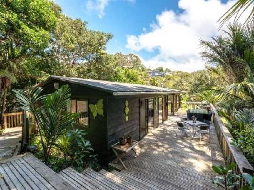 Treetops - Forest Retreat- Near Onetangi Beach, Waiheke Island (Suburb), New Zealand