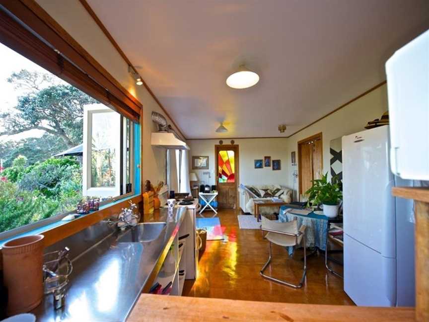 Bethells Beach Cottages, Piha, New Zealand