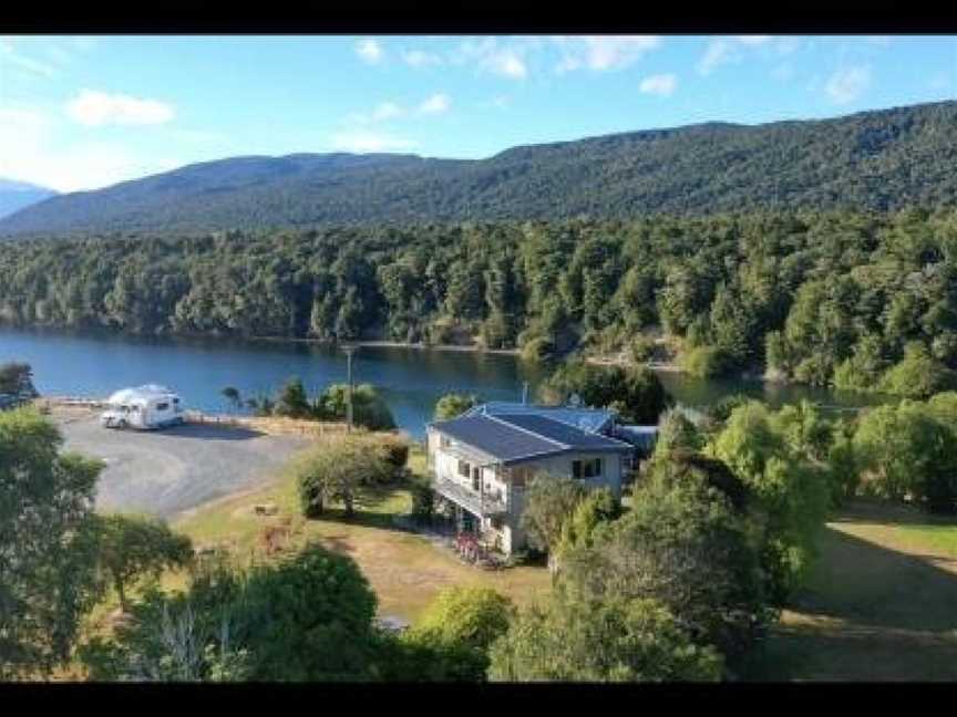 Glendale River View, Manapouri, New Zealand