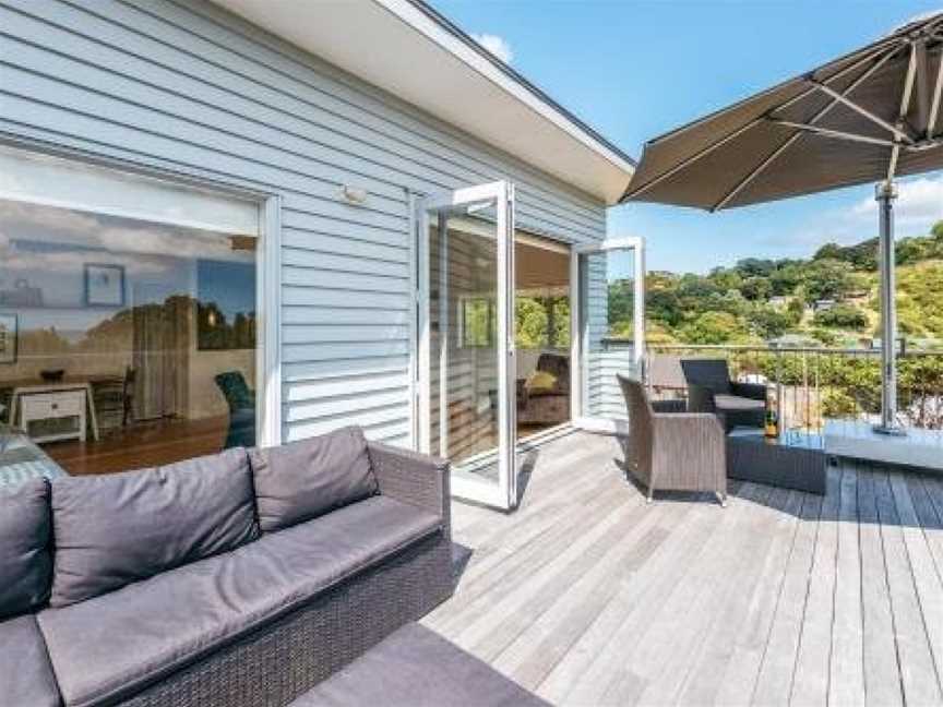 Alison's Place - Onetangi Holiday Home, Waiheke Island (Suburb), New Zealand