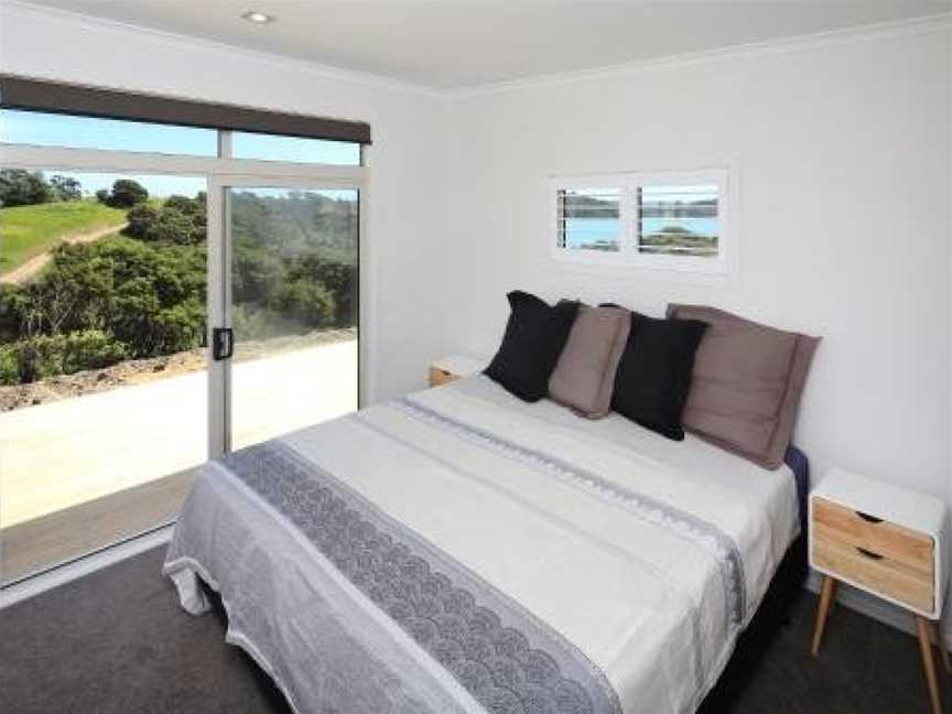 Te Whau Bach Apartments, Waiheke Island (Suburb), New Zealand