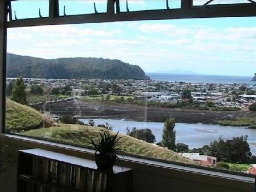 Mandhari Bed and Breakfast Cottage, Whangamata, New Zealand