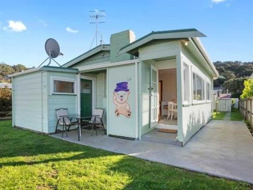 Just There - Waihi Beach Holiday Home, Waihi Beach, New Zealand