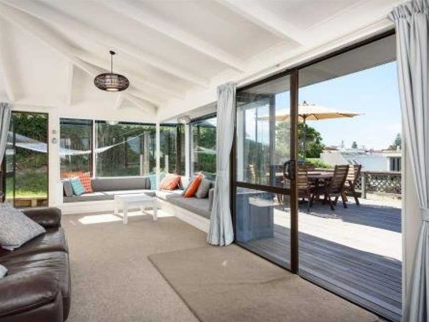 The Blue Beach House, Mount Maunganui, New Zealand