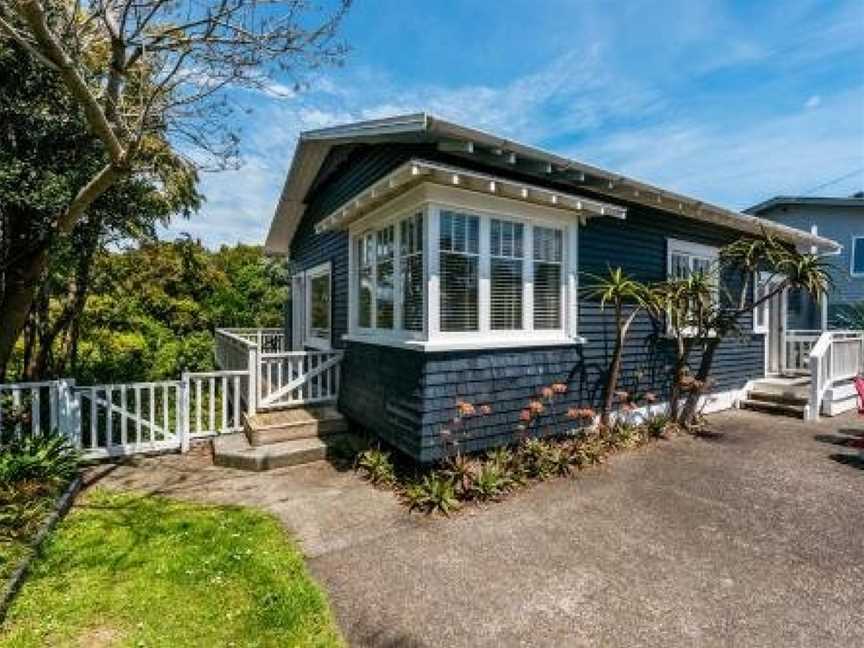 Mrs Jones Holiday Cottage - Oneroa Holiday Home, Waiheke Island (Suburb), New Zealand