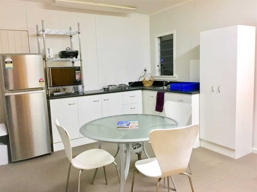 Private Treaty BnB, Clendon Park, New Zealand