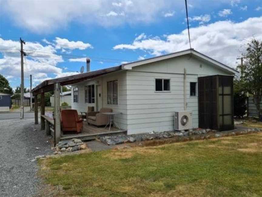 Modernised Mackenzie with central location., Twizel, New Zealand