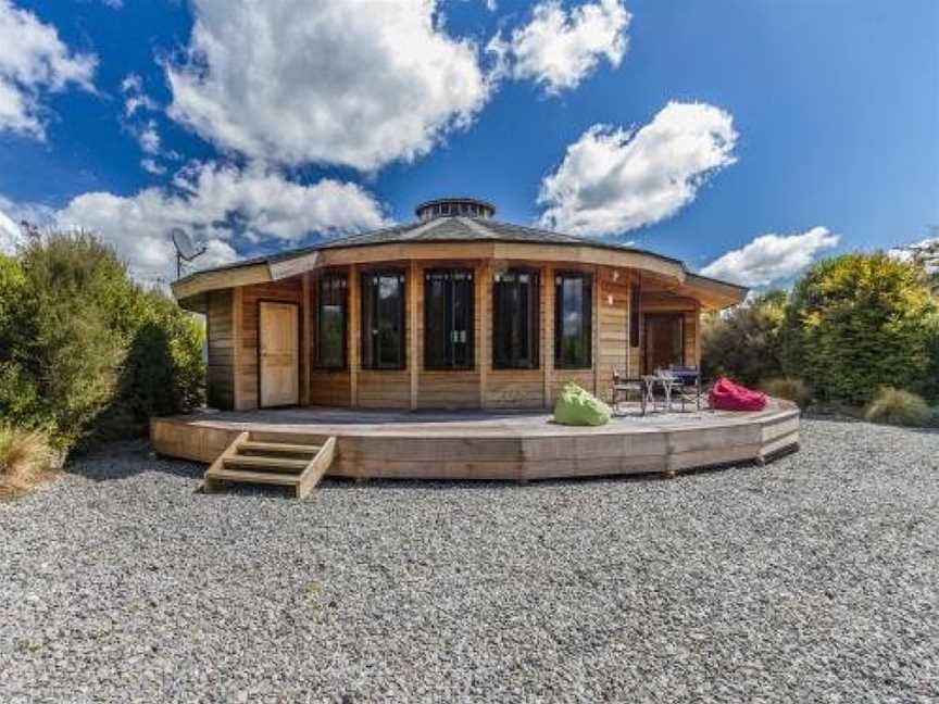 The Snowglobe - Ohakune Modern Yurt Style Chalet, Ohakune, New Zealand