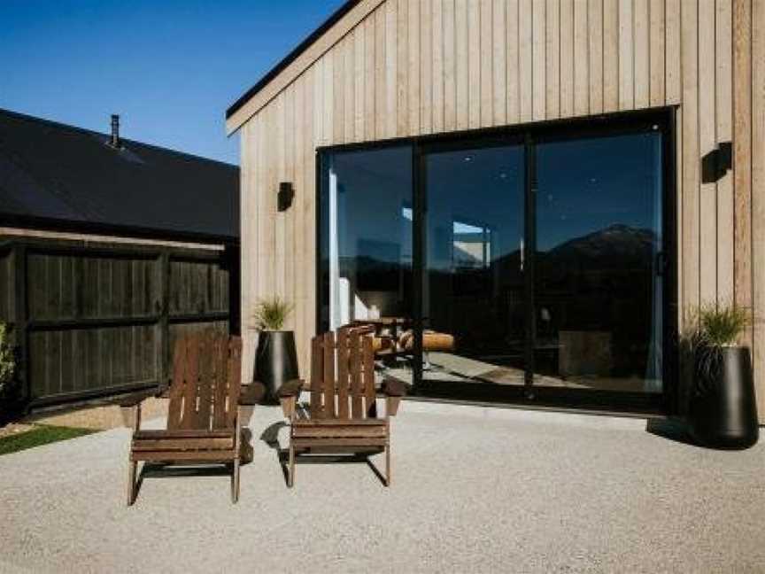 Tirohanga Maunga Townhouse, Wanaka, New Zealand