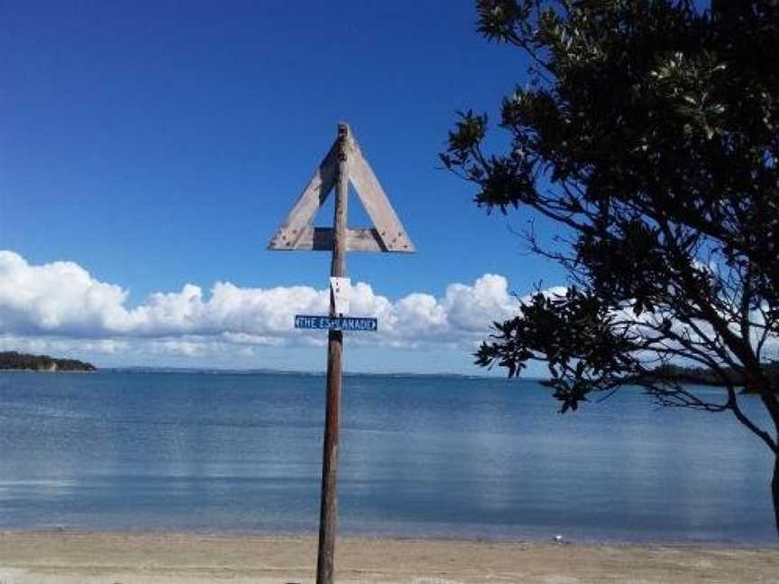 Four Huia, Waiheke Island (Suburb), New Zealand