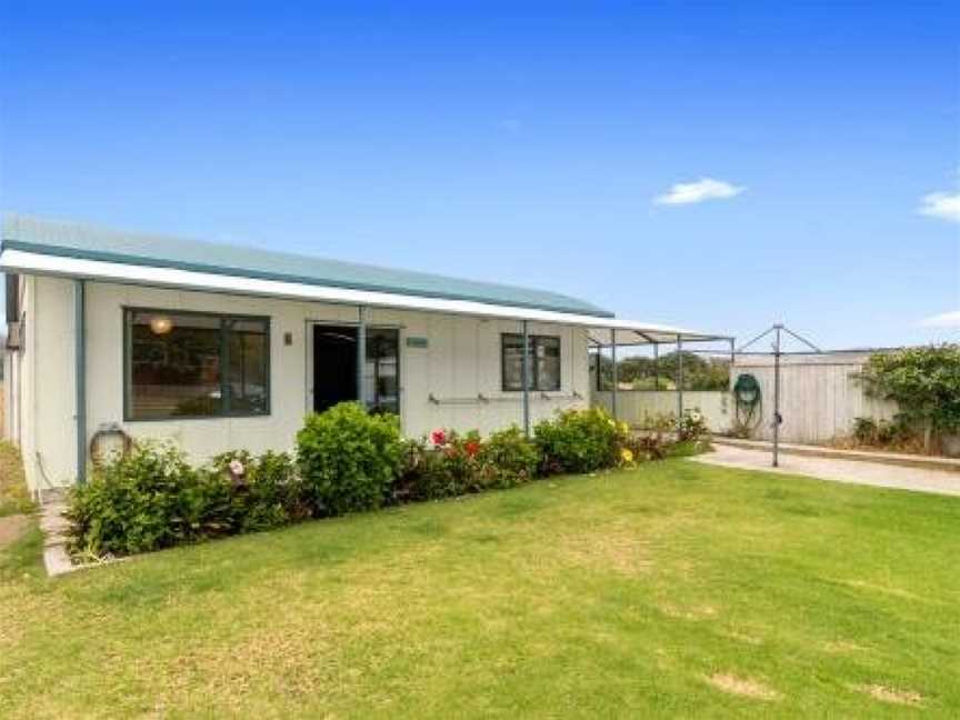 Happy Families on Hanlen - Waihi Beach Holiday Home, Waihi Beach, New Zealand